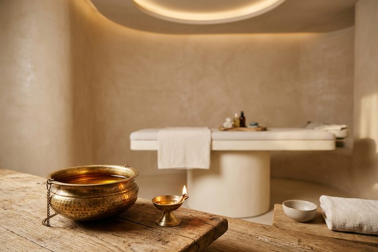 Ayurvedic Massage vs Modern Spa Therapy: The Difference